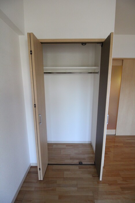 物件内観写真10　(収納)