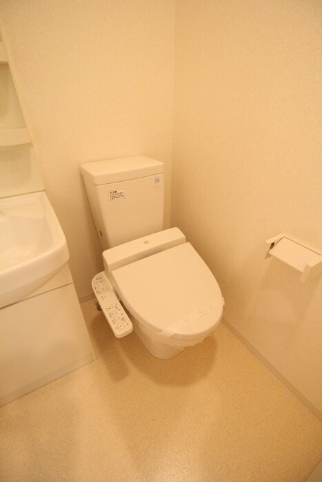 物件内観写真13　(トイレ)