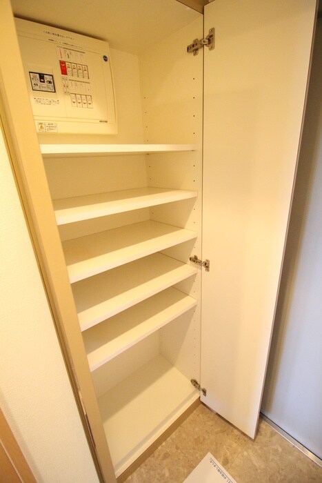 物件内観写真16　(靴箱)