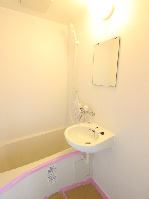 物件内観写真8　(バス／シャワールーム等)