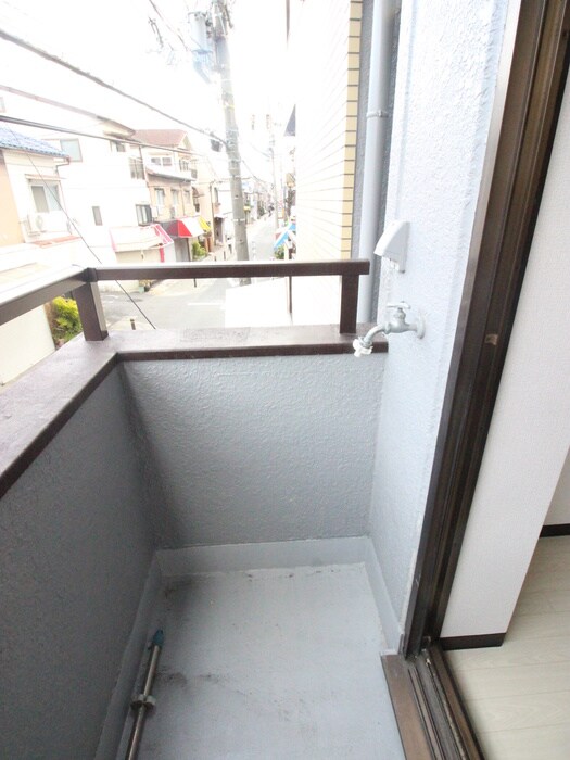 物件内観写真11　(洗濯機置場)