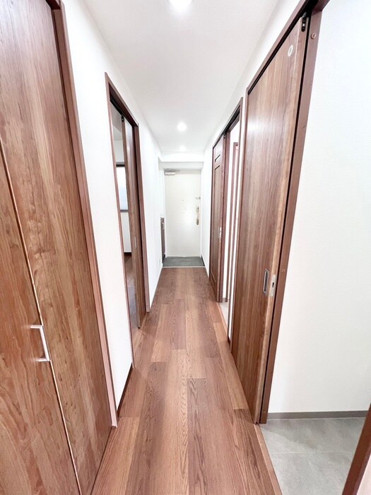 物件内観写真15　(廊下)