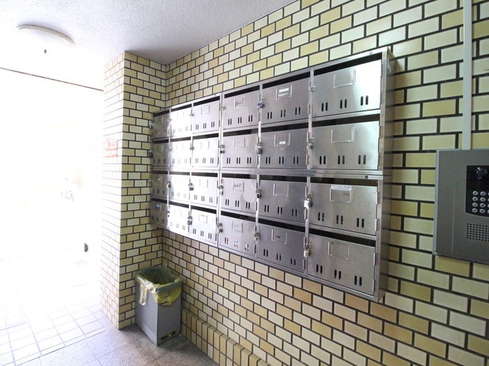 物件外観写真2　(エントランス部分)