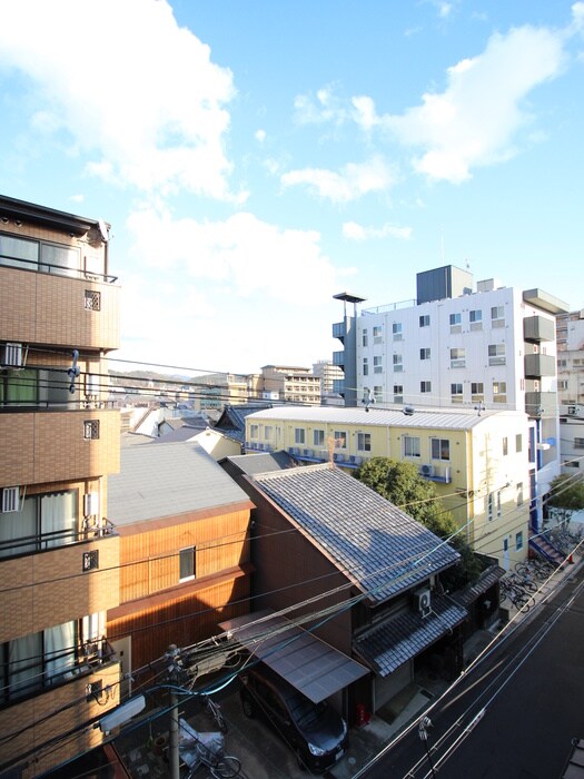 物件内観写真20　(室内からの展望)