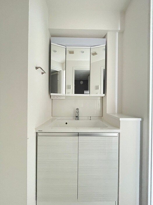 物件内観写真11　(洗面)