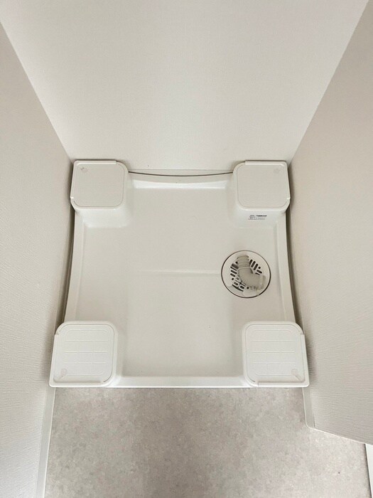 物件内観写真14　(洗濯機置場)