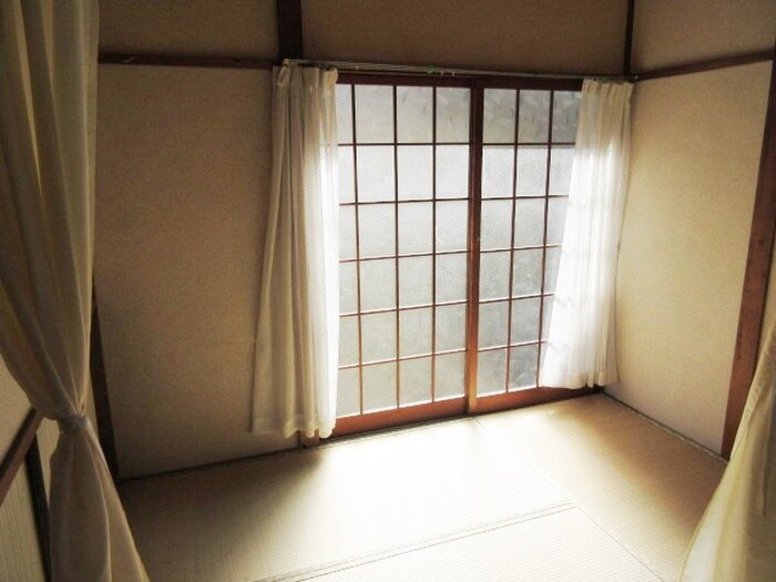 物件内観写真10　(居室)