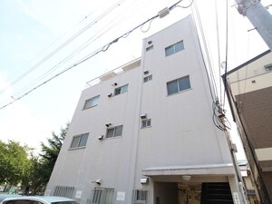 江坂ビル外観写真