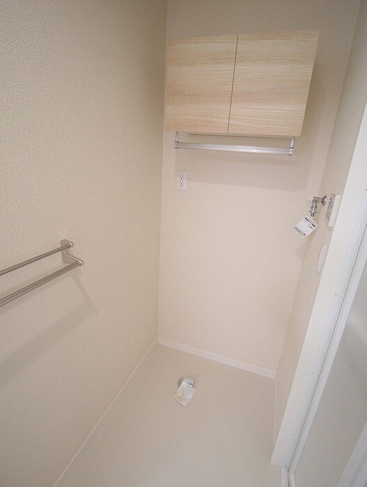 物件内観写真13　(洗濯機置場)