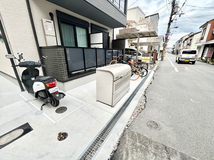 物件外観写真4　(建物設備)