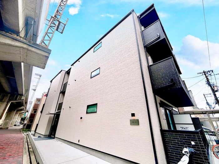 物件外観写真6　(外観写真)