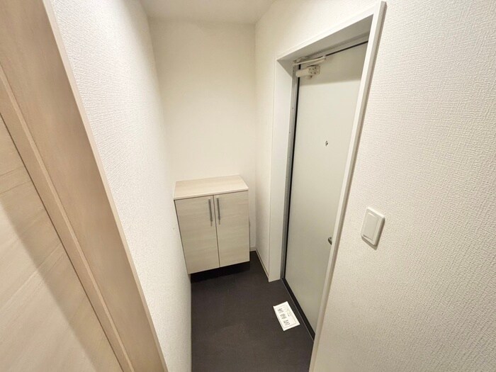 物件内観写真19　(玄関)
