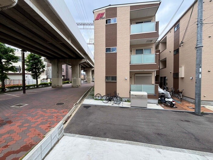 物件内観写真22　(室内からの展望)