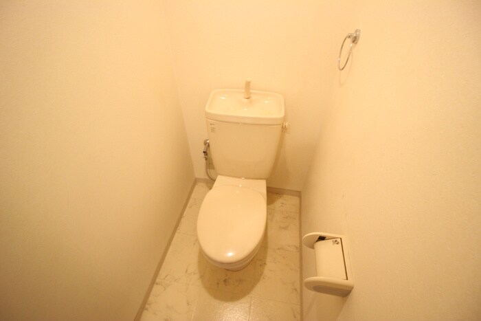 物件内観写真14　(トイレ)