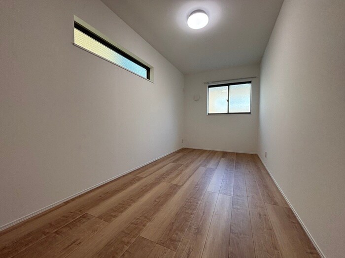 物件内観写真9　(居室)