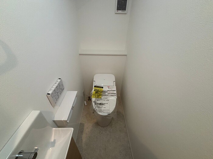 物件内観写真16　(トイレ)