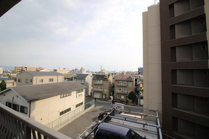 物件内観写真20　(室内からの展望)