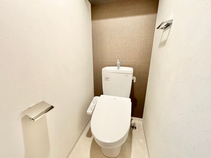 物件内観写真16　(トイレ)