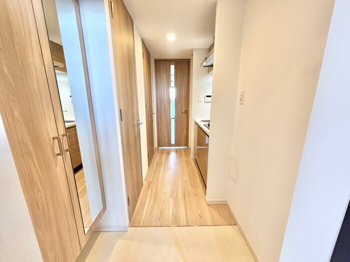 物件内観写真18　(玄関)