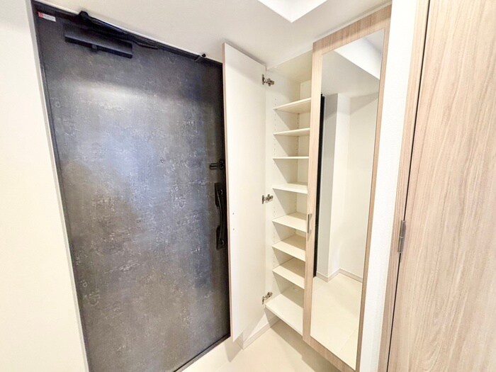 物件内観写真19　(靴箱)