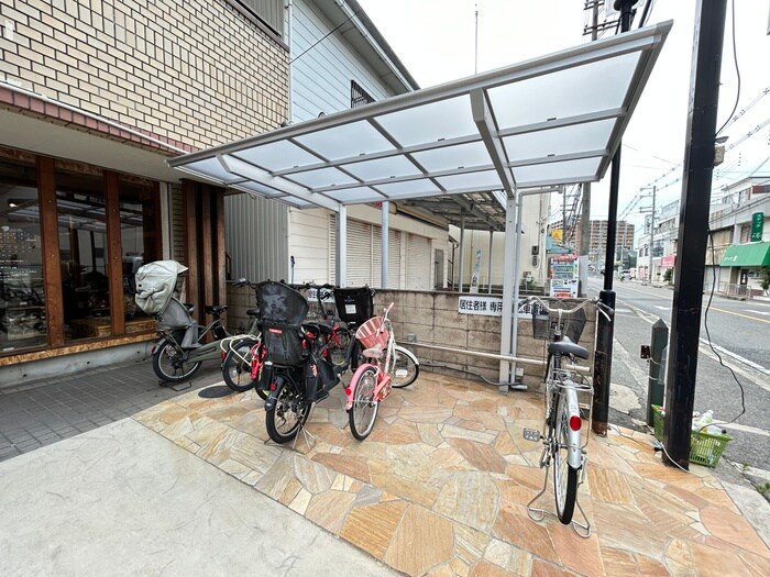 メゾン金岡の駐輪場