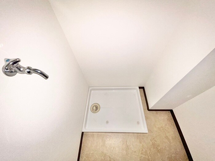 メゾン金岡の洗濯機置場