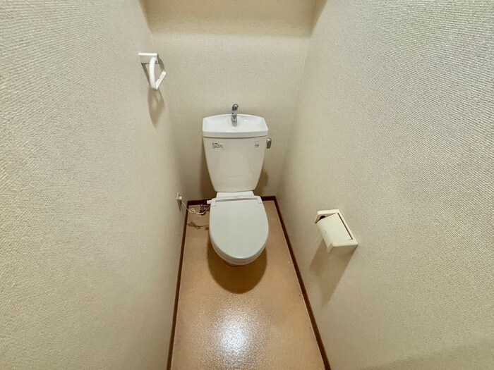 物件内観写真12　(トイレ)