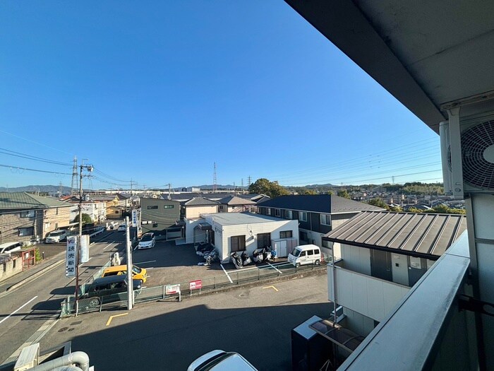 物件内観写真21　(室内からの展望)