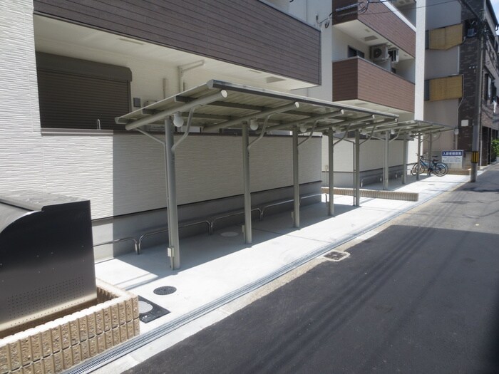 物件外観写真6　(駐輪場)