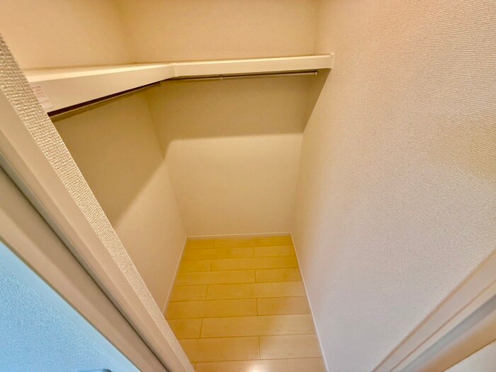物件内観写真16　(収納)