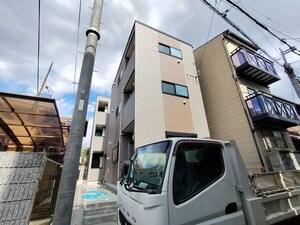 ﾊｰﾓﾆｰﾃﾗｽ太秦安井辻ノ内町外観写真