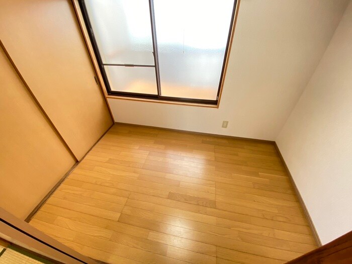 物件内観写真8　(居室)