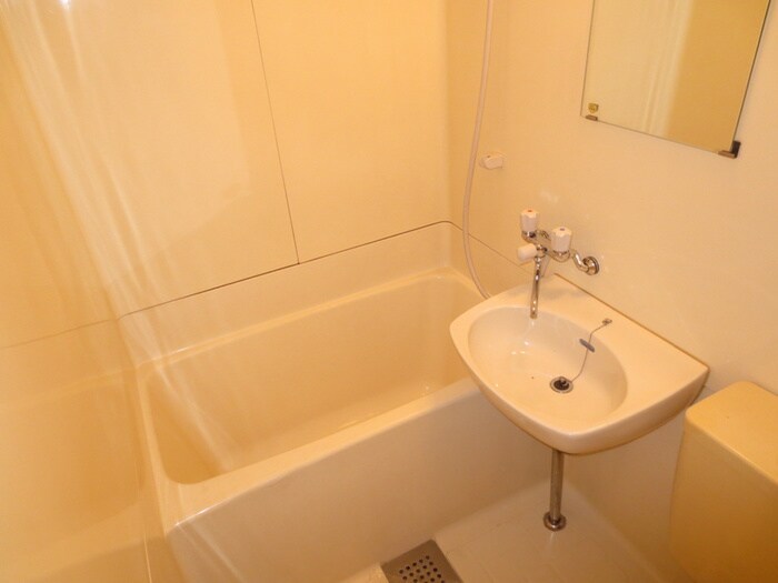 物件内観写真8　(トイレ)