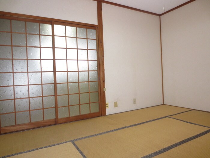 物件内観写真10　(居室)