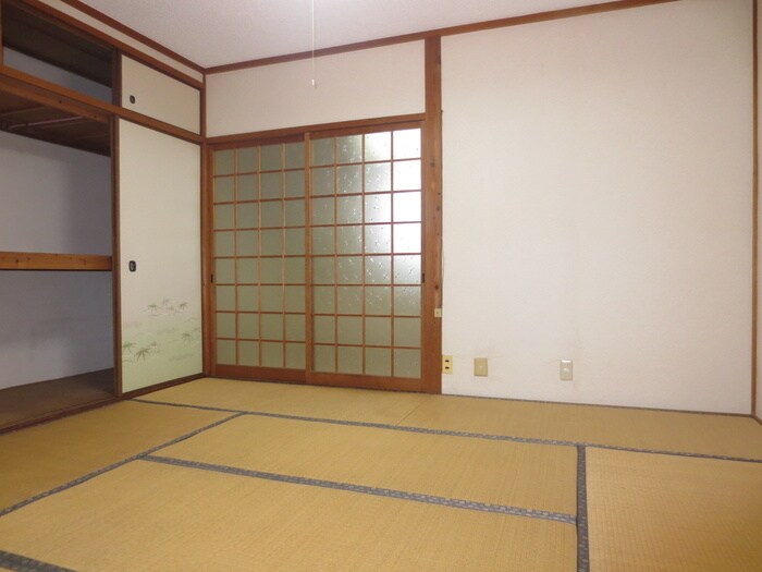 物件内観写真12　(居室)