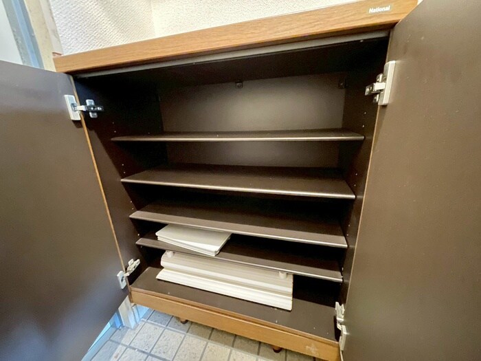 物件内観写真15　(靴箱)