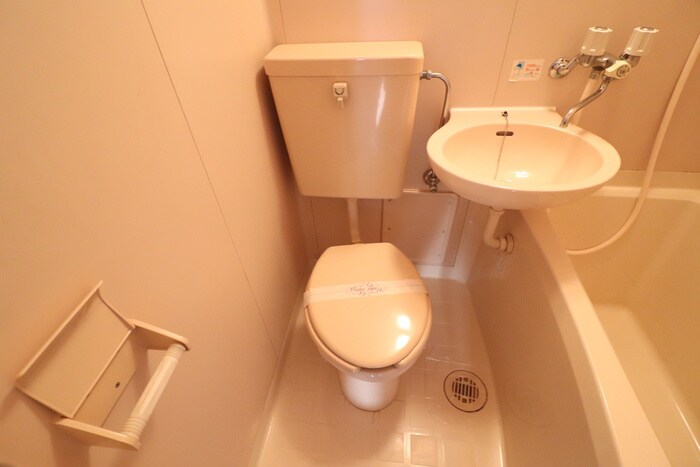 物件内観写真13　(トイレ)