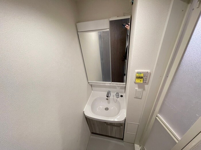 物件内観写真13　(洗面)