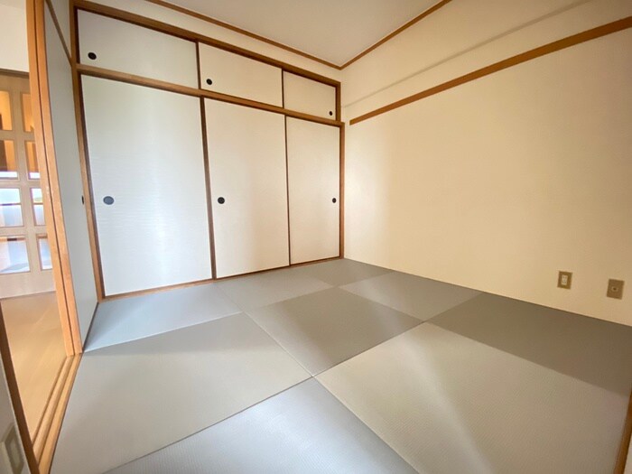 物件内観写真9　(居室)