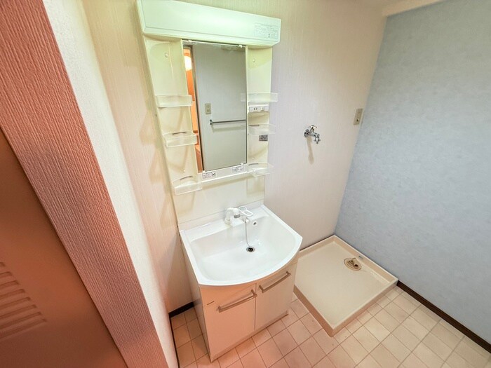 物件内観写真10　(洗面)