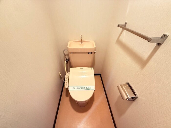 物件内観写真11　(トイレ)