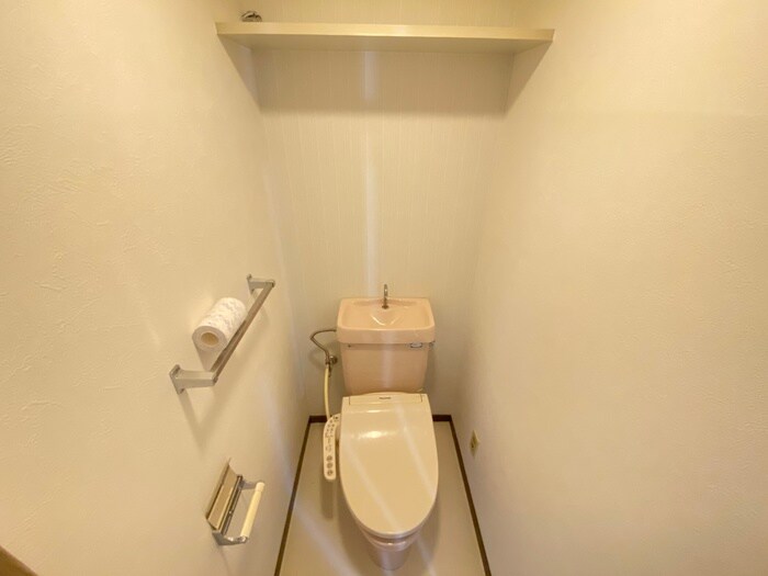 物件内観写真14　(トイレ)