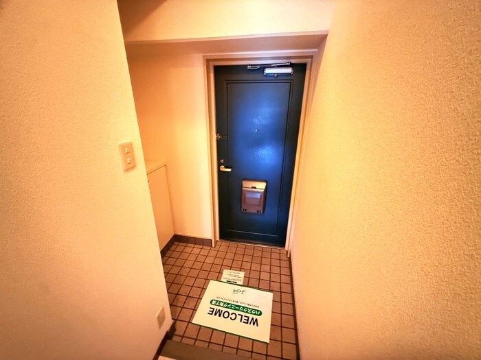 物件内観写真15　(玄関)