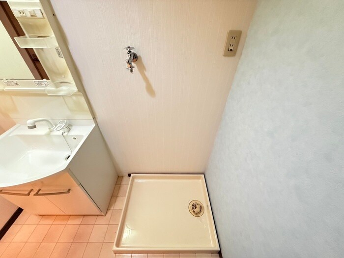 物件内観写真20　(洗濯機置場)