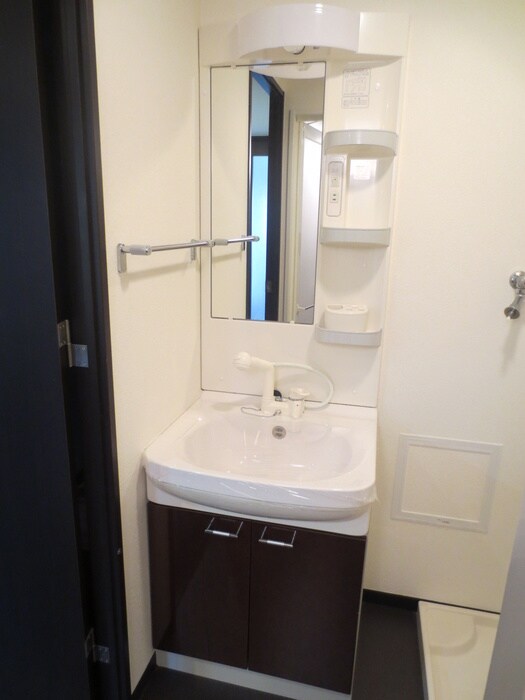 物件内観写真9　(洗面)