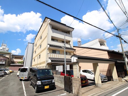 サンワルツ外観写真