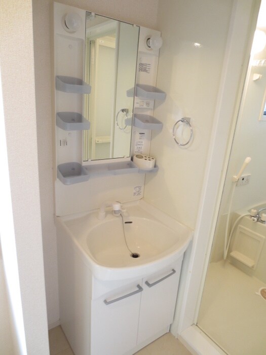 物件内観写真7　(洗面)