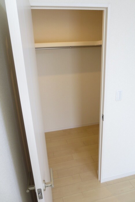 物件内観写真13　(収納)