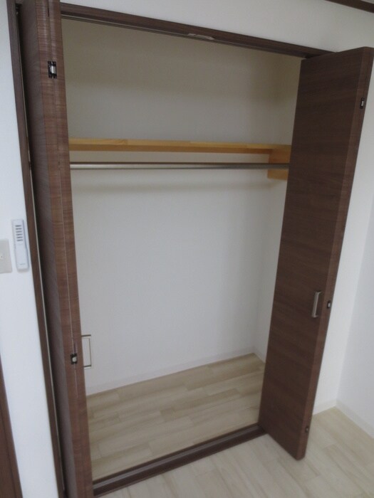 物件内観写真11　(収納)