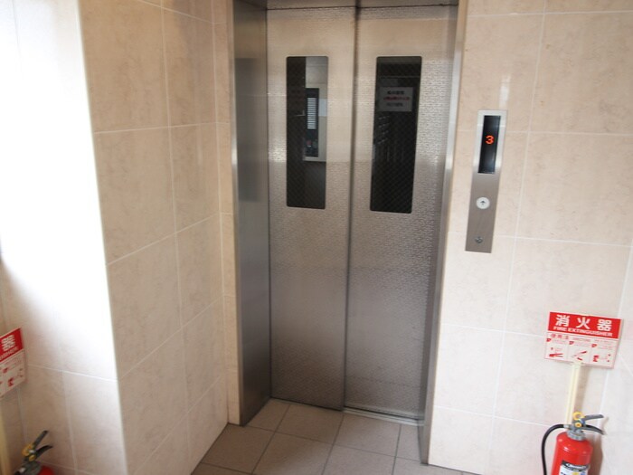 物件外観写真6　(建物設備)